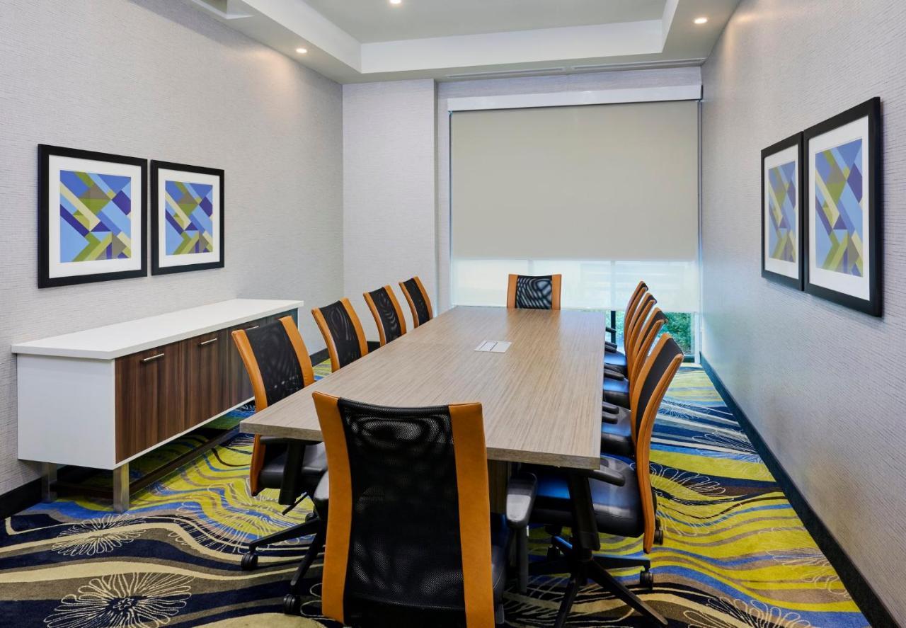 Holiday Inn Express & Suites - Brantford By Ihg Екстериор снимка